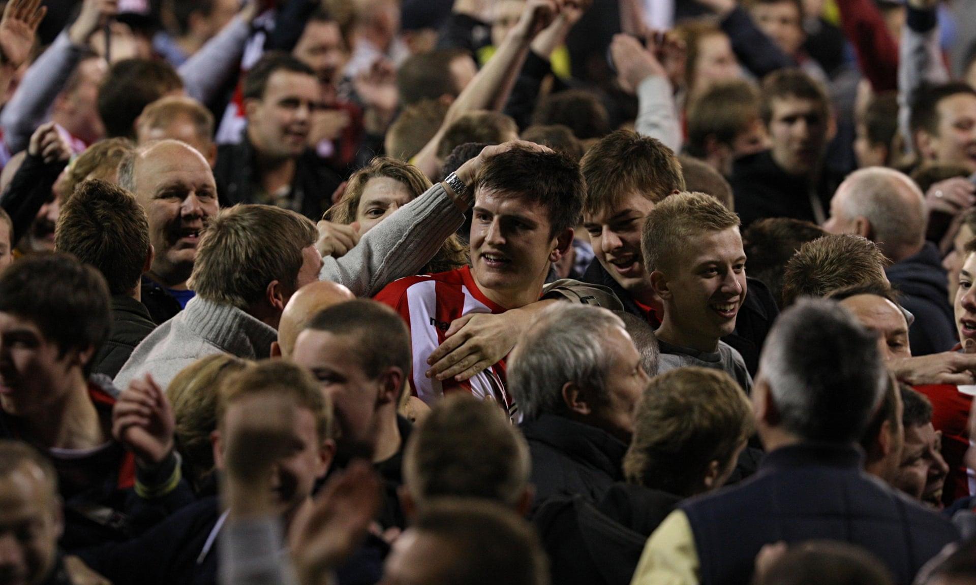 轉會市場中 轉會市場中